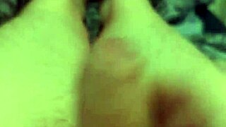 i am doing a quick masturbation session