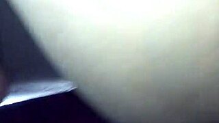 Rád by som mal tú kurvu sadnúť na mňa v skupinovom swingu