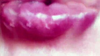 Nude Slave Goddess With Lipstick Fetish