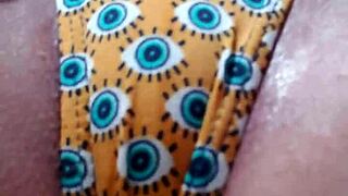 She rubs her clit close up until bursting
