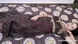 Skinny Indian Muslim bhabhi slammed in hardcore sex.