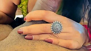 Desi Bahu Teases Sasur with Horny Pussy