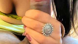 Desi Bahu Teases Sasur with Horny Pussy