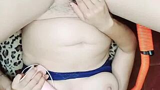 Que Sabroso Se Siente Bien Profundo Este Enorme Pollon Y Mira Como Sale Mi Leche A Chorros