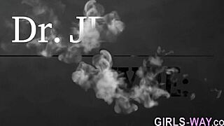 Lesbian Beauty Shines in Wild Strapon 3way Action