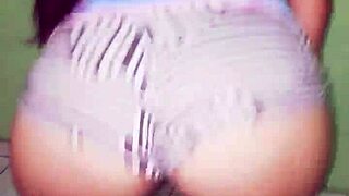 Dancing Funk with Brazilian Teen Amateurs