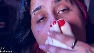 Wanna suck this pretty toes while moaning in pov