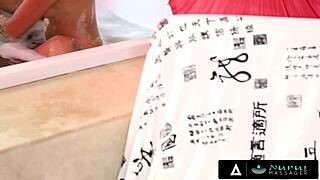 I’m, uh, totally creepin’ on this client gettin’ a 3-way at my massage parlor… oops!