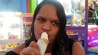 Paty Bumbum fucks in the bathroom!