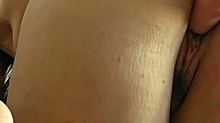 Teaching a married woman to flash like me! 😜