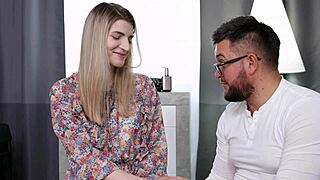 Sam Frost made skinny teen reach a squirting orgasm