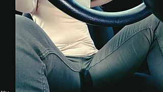 Desperate Sister Stuck in Traffic, Couldn't Hold It and Wet Her Jeans, OMG!