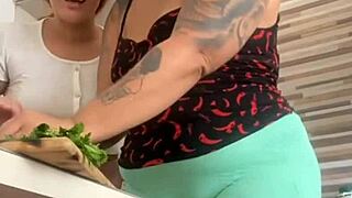 My friend with big pussy flashes during lunch help.