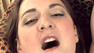 Sheila Faye Hunts Sex Toys