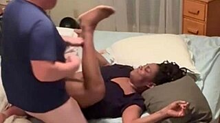 amateur ebony babe screws neighbor in homemade clip