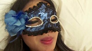 i horny farang tourist fucks masked thai babe on vacation