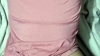 Doña Mary on all fours