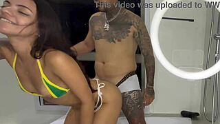 Fucking in Jacuzzi Feels So Good