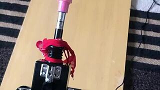 Amateur housewife operates smoothly!