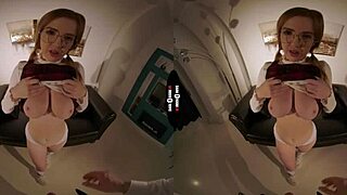 Rip those panties off in the dark room VR!