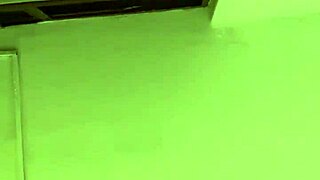 She says her orgasm on web chat is terrible