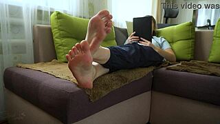 Sexy Teen 18+ Amateur Teases with Bare Soles for Foot Fetish