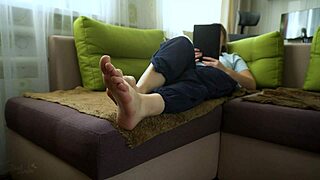 Sexy Teen 18+ Amateur Teases with Bare Soles for Foot Fetish