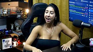 Kiss Makes Dick Hard?