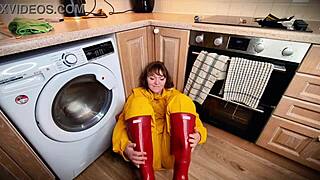 give me a party with redhead european british dildo fun