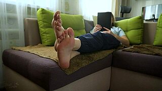 Sexy Teen 18+ Amateur Teases with Bare Soles for Foot Fetish