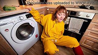 give me a party with redhead european british dildo fun