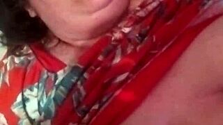 Step Mom Gives Jhonny Handjob In Homemade Scene