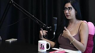 Sua Live Leaked on Xvideos, Undervalued in Marriage, Shares Tips for Starters - Renatinha Melo on Sheer Red