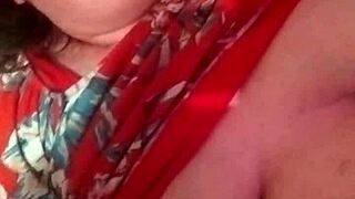 Step Mom Gives Jhonny Handjob In Homemade Scene