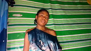 Gentle Dovee masturbates in ghetto casting!