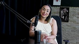 Ninfetinha Craves Anal Sex With Eight Men