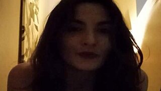 Mollyjanexxx Explains Big Natural Tits