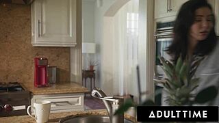 Casey Calvert Begs for Cum in Rough Doggystyle Breeding Fuck, Getting Pregnant with Creampie