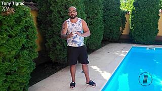 confiram a estreia da gostosa juju meirelles com peitos enormes