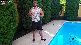 confiram a estreia da gostosa juju meirelles com peitos enormes