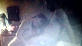 She lets boyfriend film her blowbang with another.