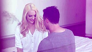 Blonde Hottie Gets Pussy Rubbed Hardcore