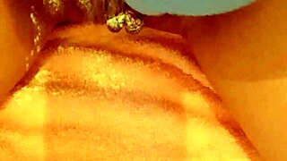 Adoro Il Borotalco Mmm: Wet Pussy Orgasm and Ass Licking in Sensual Homemade Curvy Action.