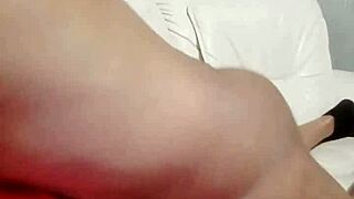 Sundaydogood614's Shaved Pussy Cock Action