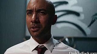 Nerd's Gadget Lets Everyone Bang the CEO in Simulation