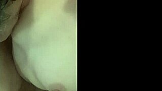 Meu marido me chupou gostoso na casa dos meus pais escondido