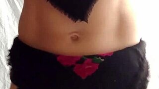 mariana performs ass and body dance