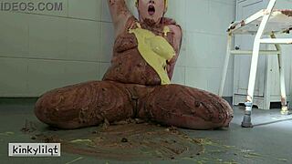 Kinkylilqt Says, I’m Smashing This Cake with My Ass and Drilling Myself Hard!