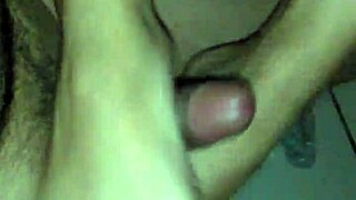 Foot job pies leche puta