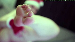 NAUGHTY WENCH PEGGING HER MAN AND GETS CUMSHOT